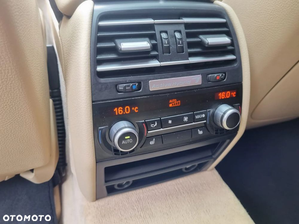 BMW Seria 7 - 16