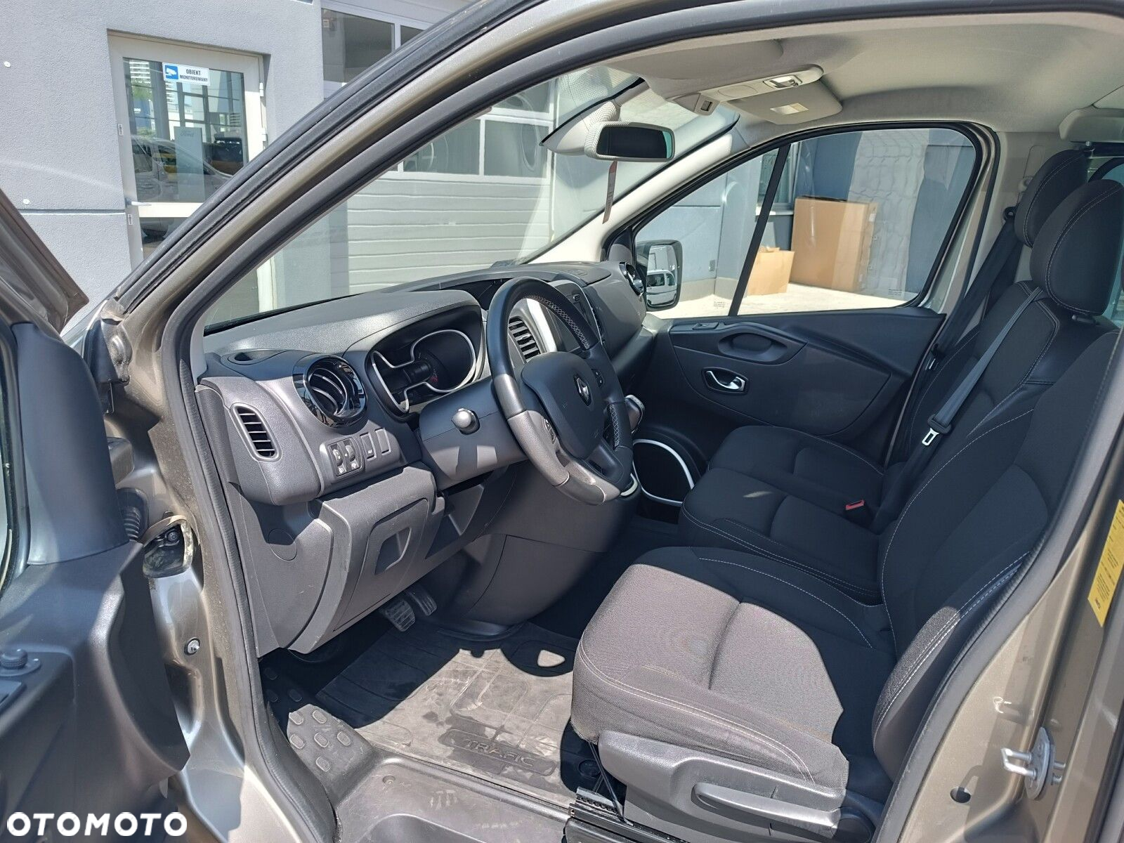 Renault Trafic - 12