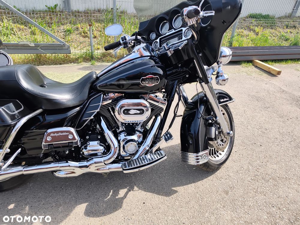 Harley-Davidson FLHTCU Ultra - 21