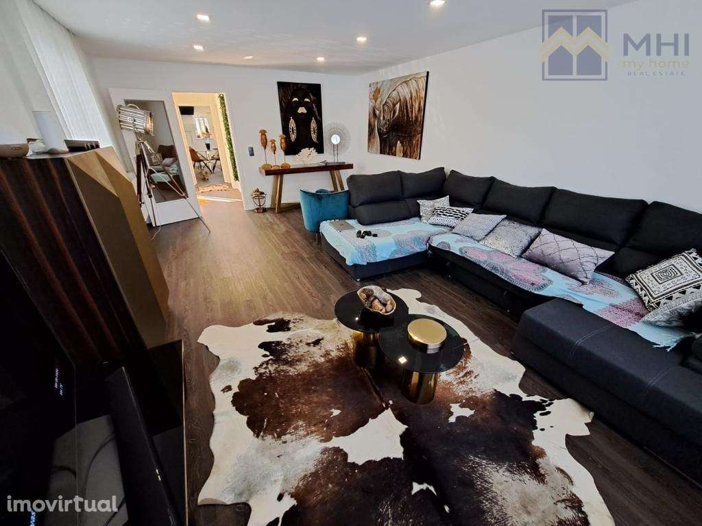 Propriedade com duas casas T2 na Madalena com piscina e a 700 m da ... - Grande imagem: 5/38