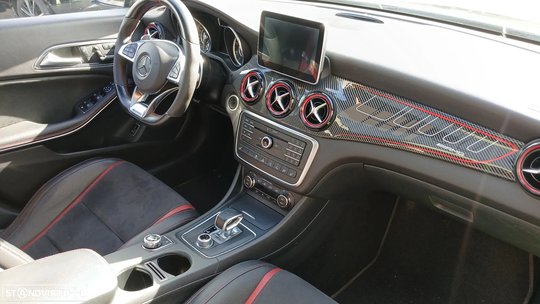 Mercedes-Benz CLA 45 AMG - 10