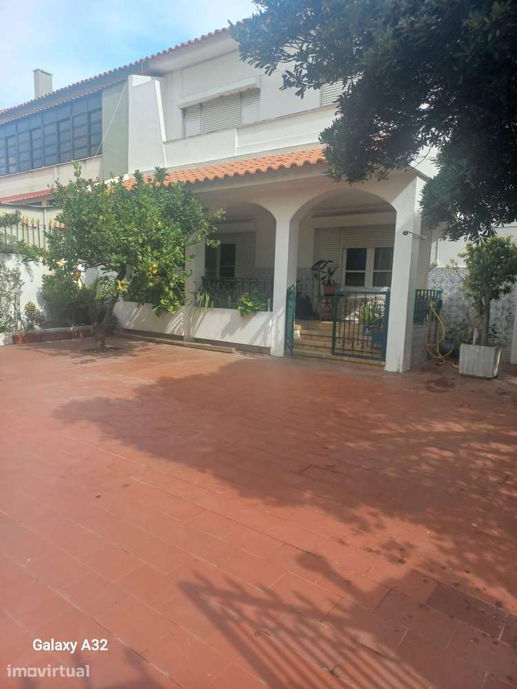 Excelente moradia centro Costa Caparica - Grande imagem: 5/51