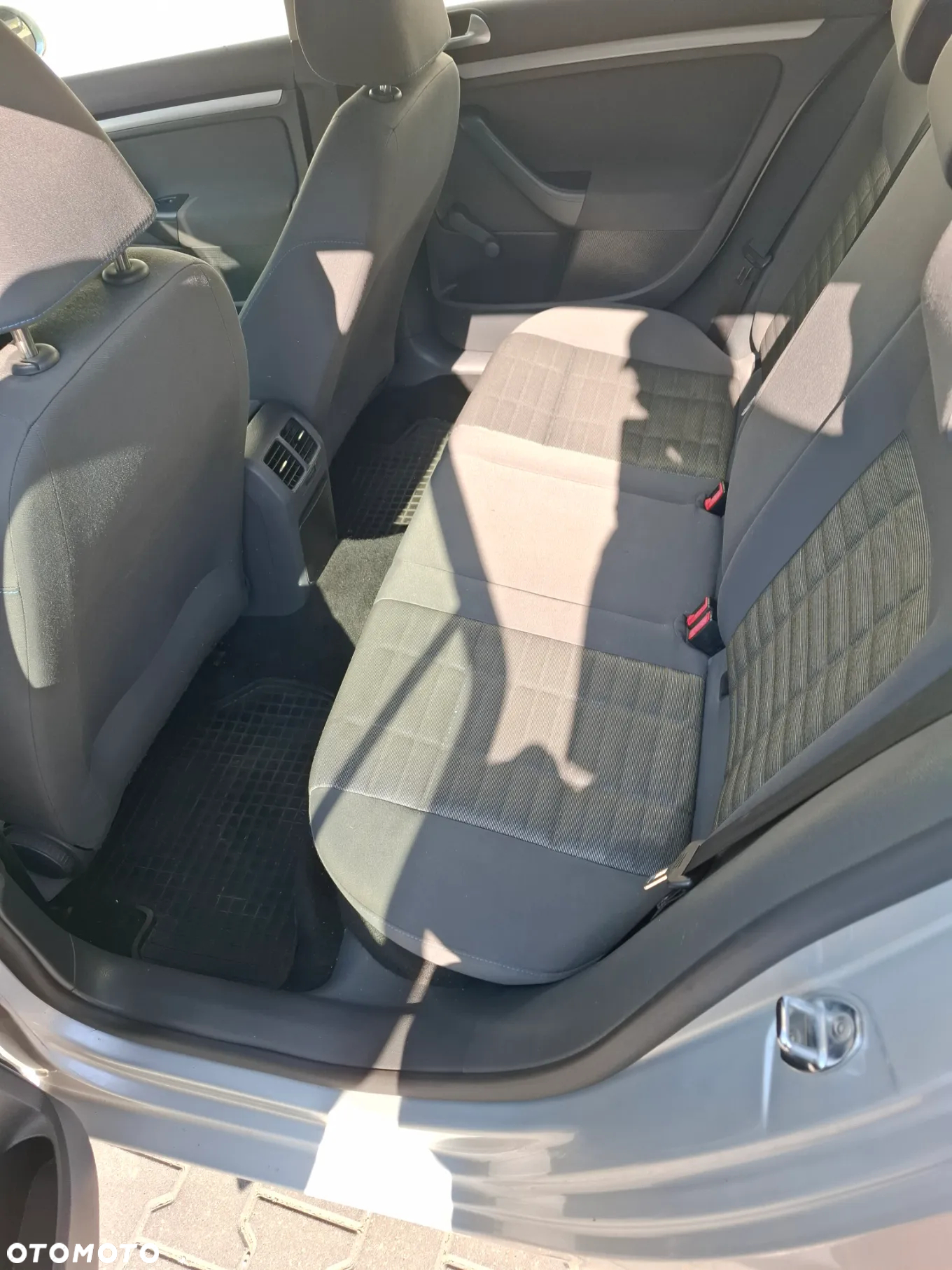 Volkswagen Golf V 1.9 TDI Comfortline - 8