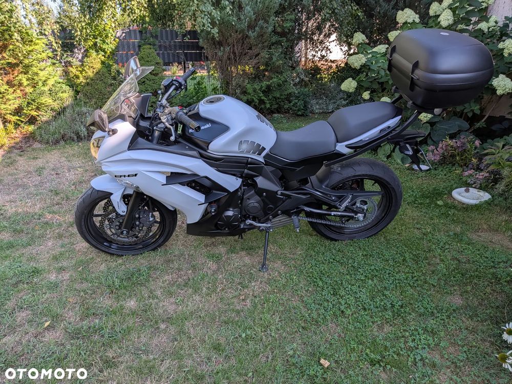 Kawasaki ER - 2