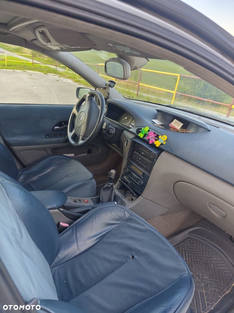 Renault Laguna - 6