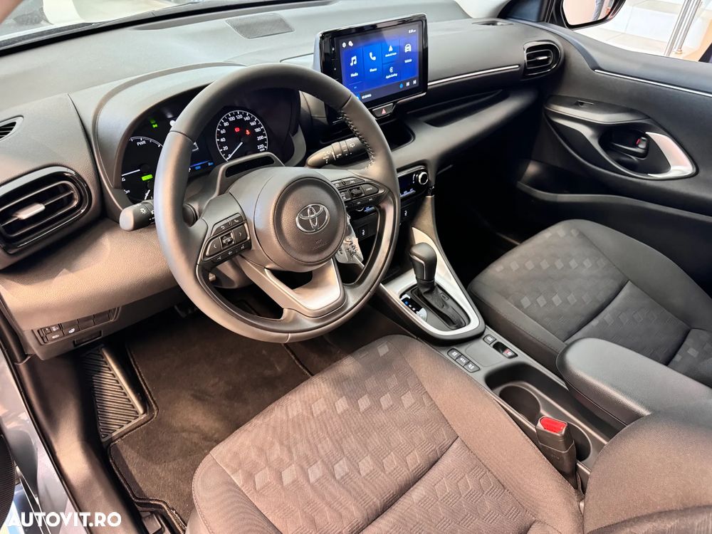 Toyota Yaris 1.5 VVT-i HSD Active - 10