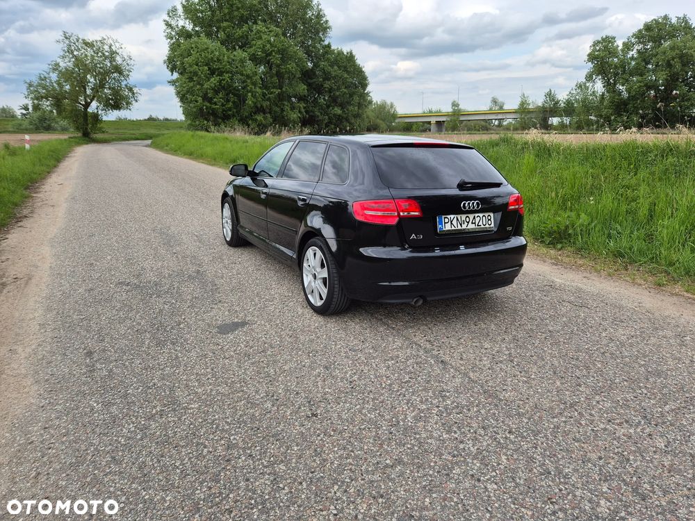 Audi A3 Sportback 1.6 TDI DPF Attraction - 5