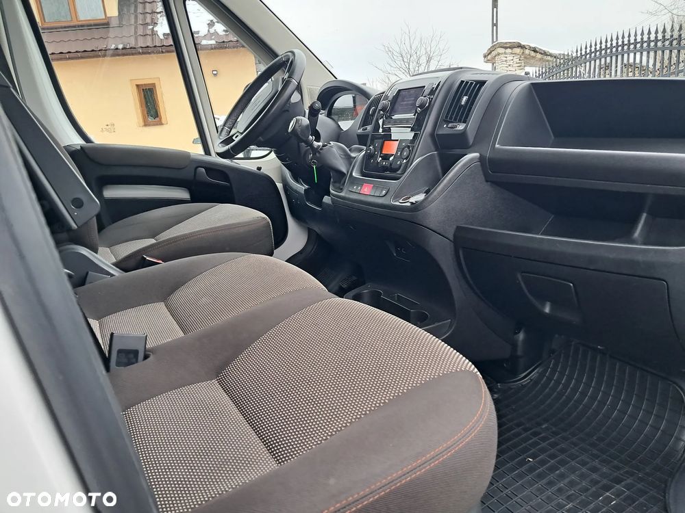 Peugeot BOXER - 12