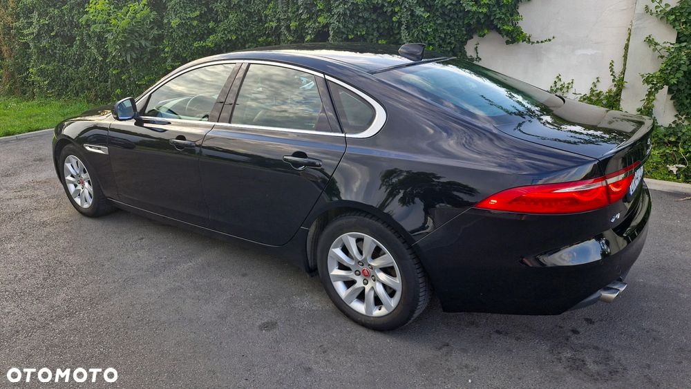 Jaguar XF - 25