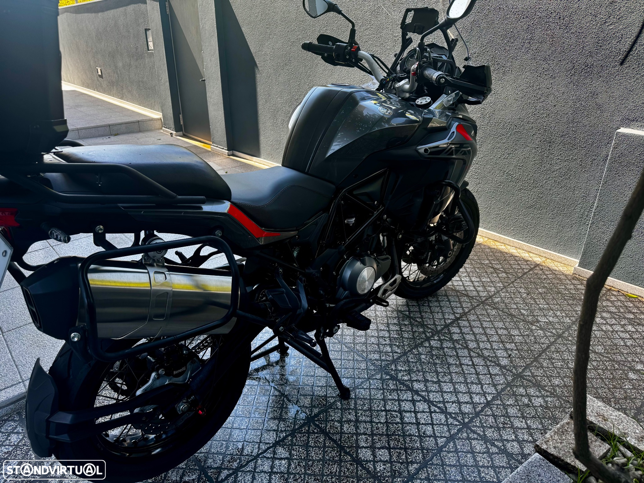 Benelli TRK 502 - 4