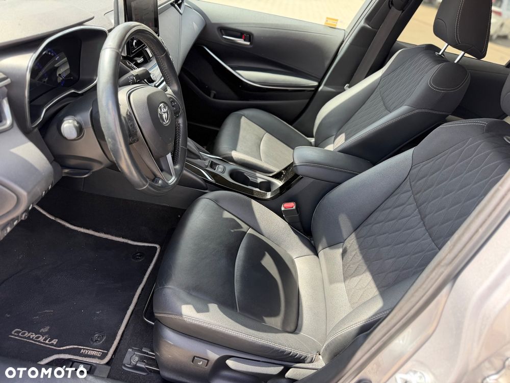 Toyota Corolla - 7