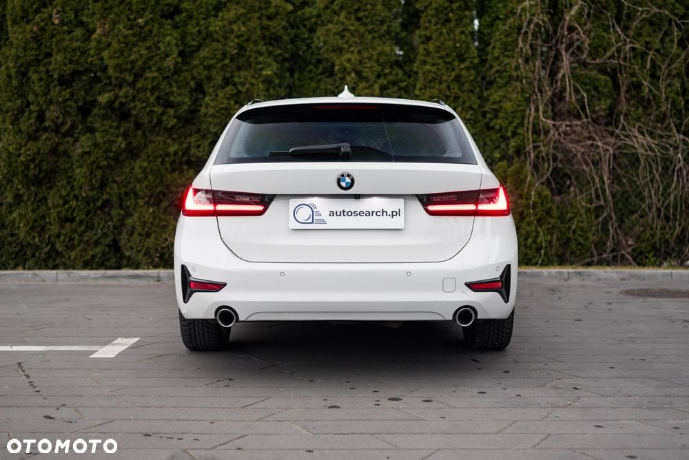 BMW Seria 3 320d Luxury Line - 6