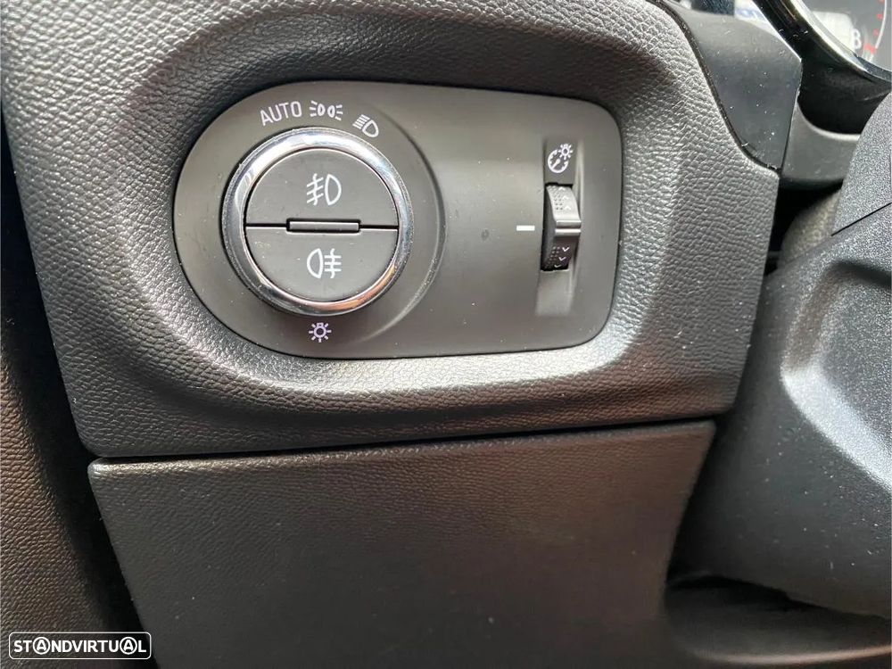 Opel Corsa 1.2 Direct Injection Turbo S&S GS Line - 46