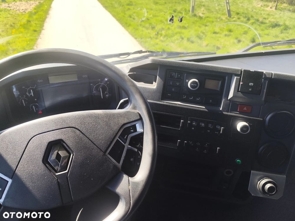Renault Gama T - 7