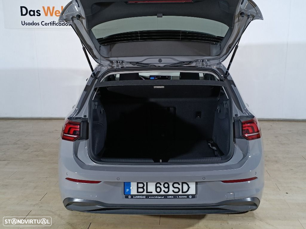 VW Golf 1.5 eTSI 50 Anos DSG - 19