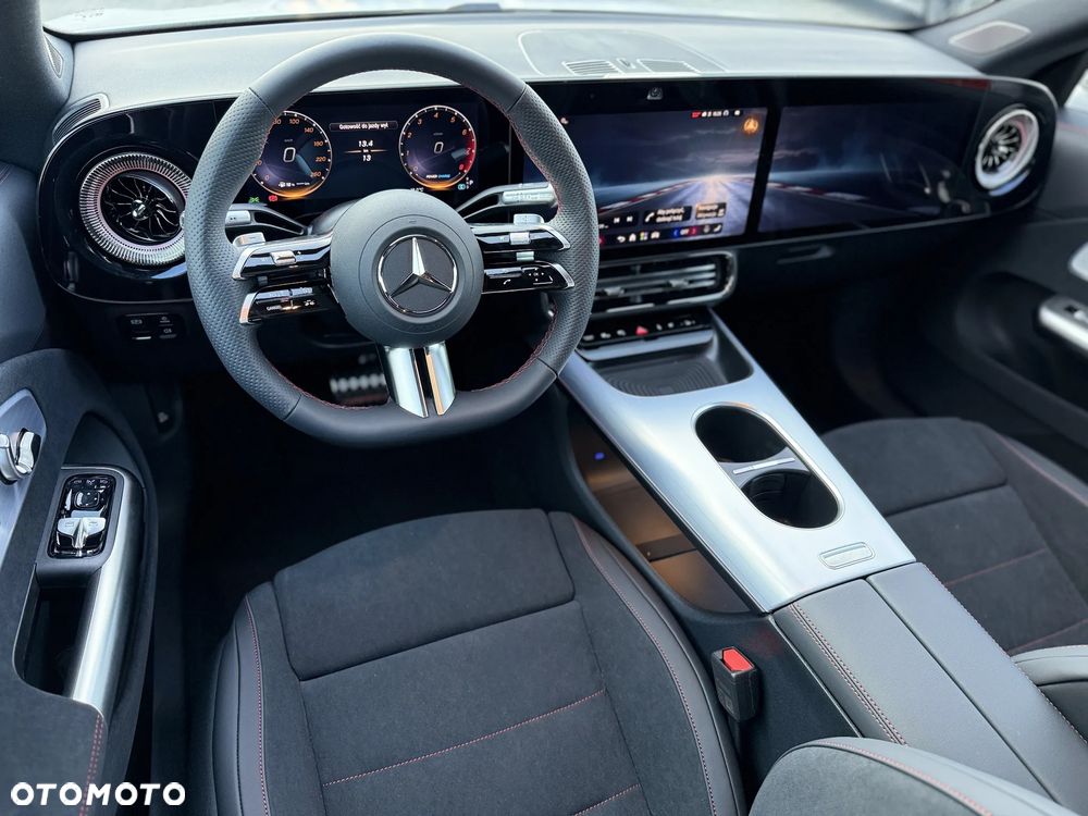 Mercedes-Benz CLA 220 4Matic - 13