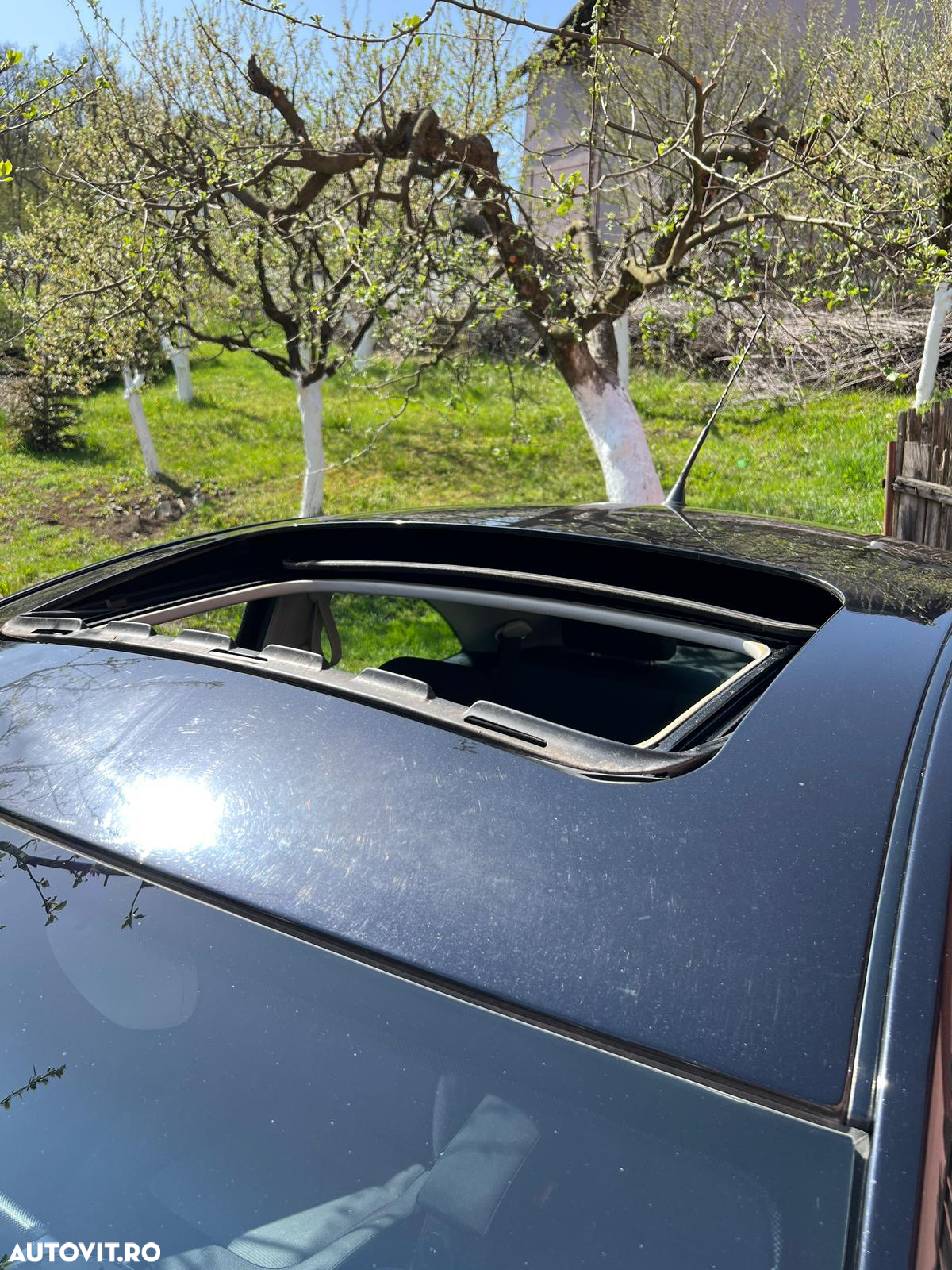 Volkswagen New Beetle - 35