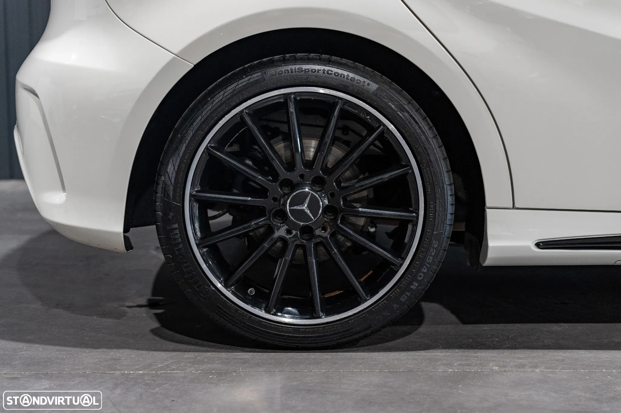 Mercedes-Benz A 180 7G-DCT AMG Line - 47