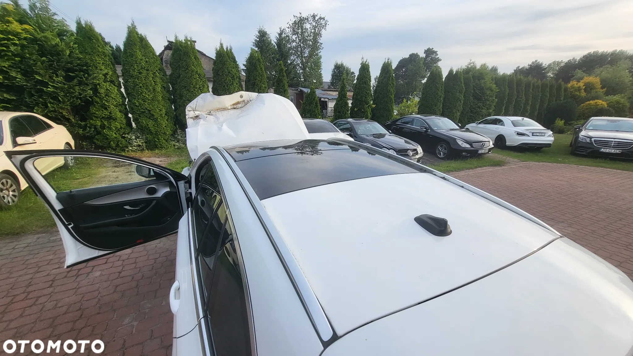 Mercedes-Benz Klasa E 220 d 4Matic T 9G-TRONIC - 39