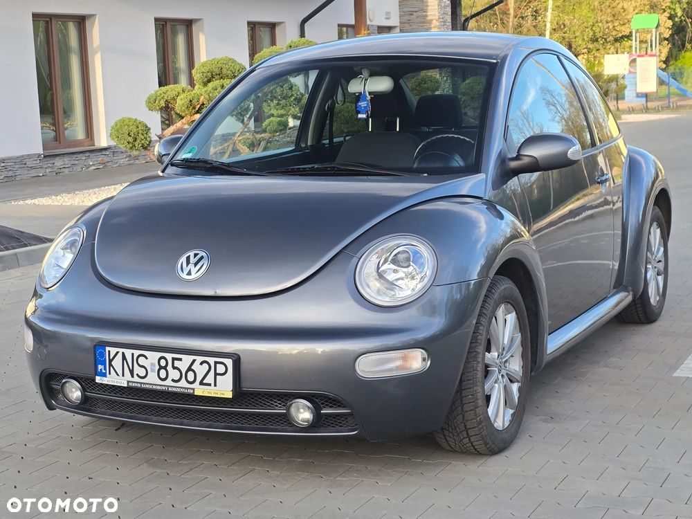 Volkswagen New Beetle - 2