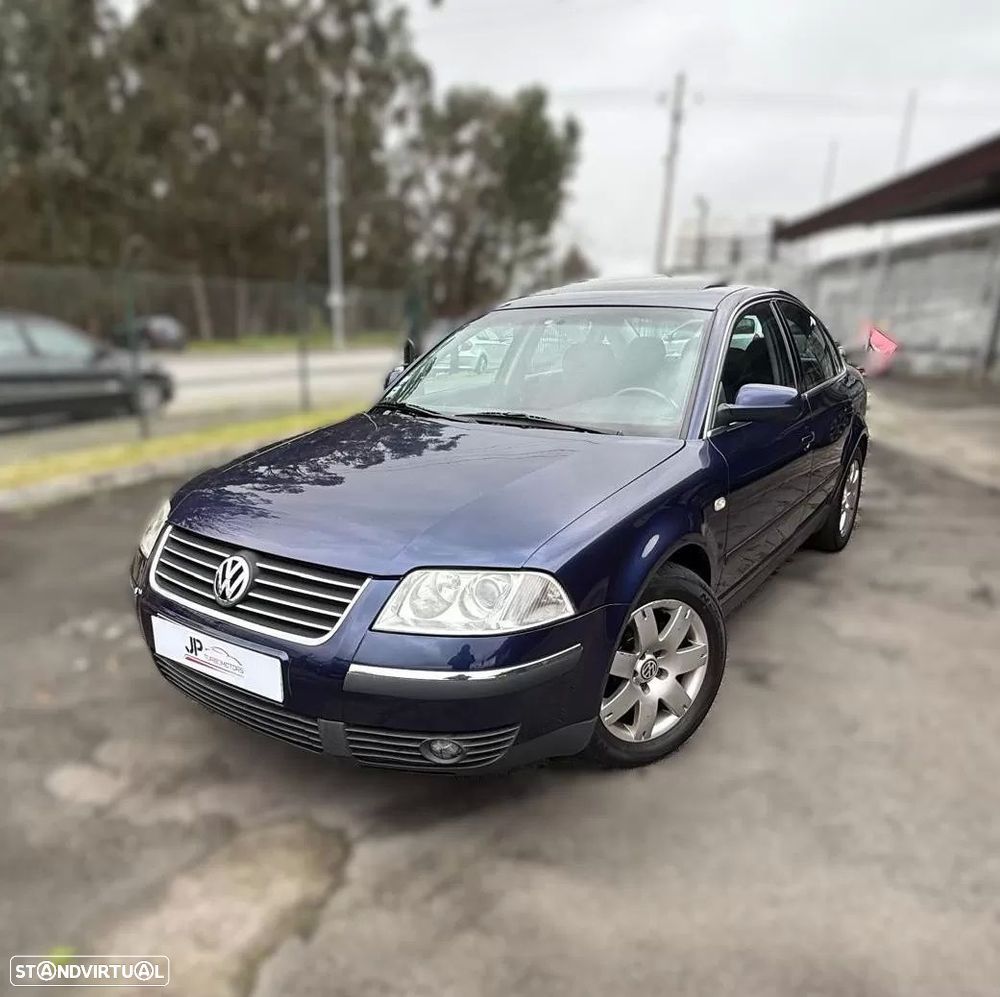 VW Passat 1.9 TDi Highline - 1