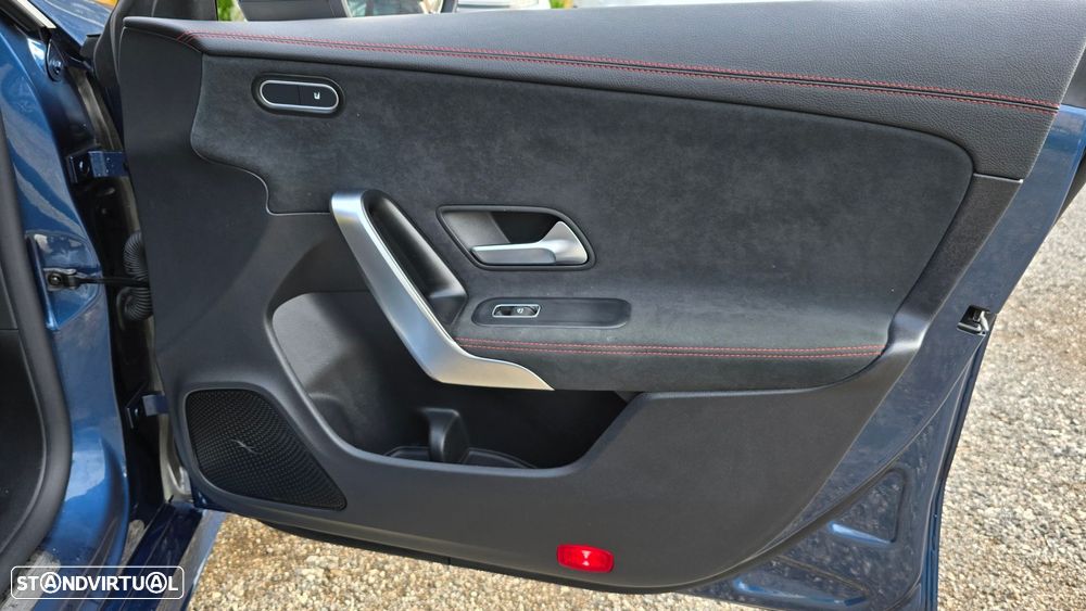 Mercedes-Benz CLA 250 - 58