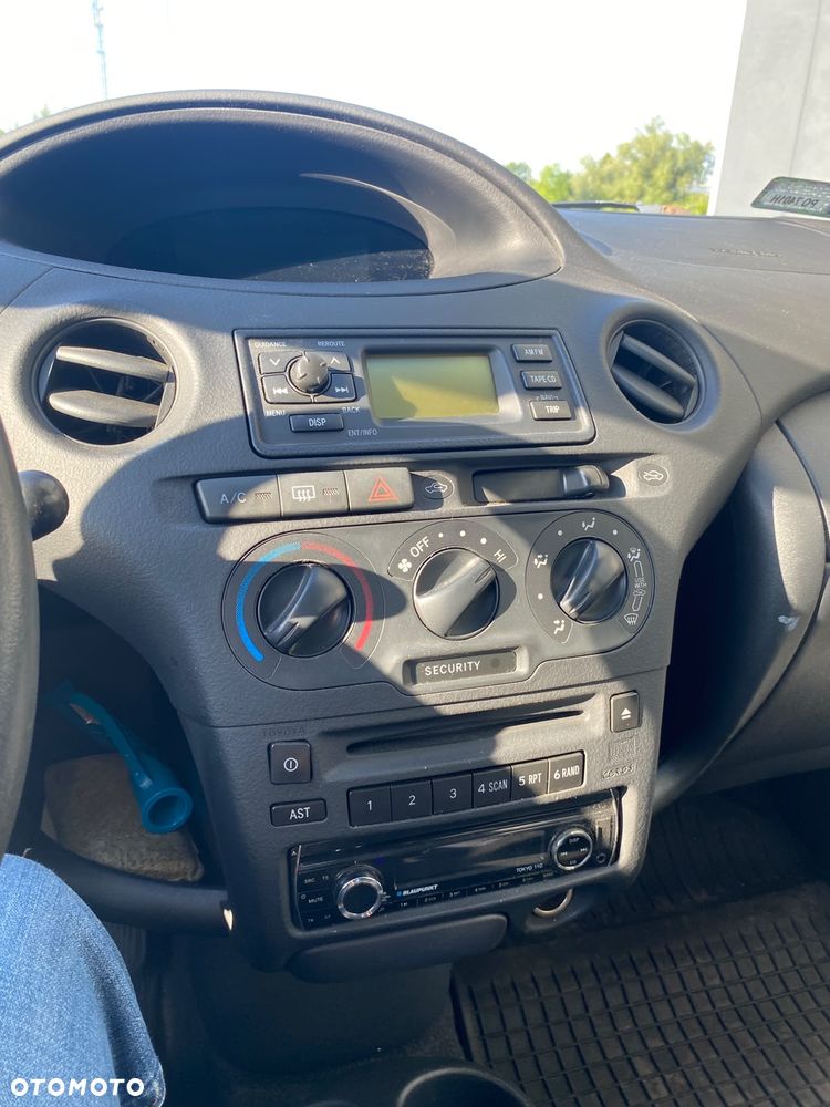 Toyota Yaris 1.3 Blue - 6