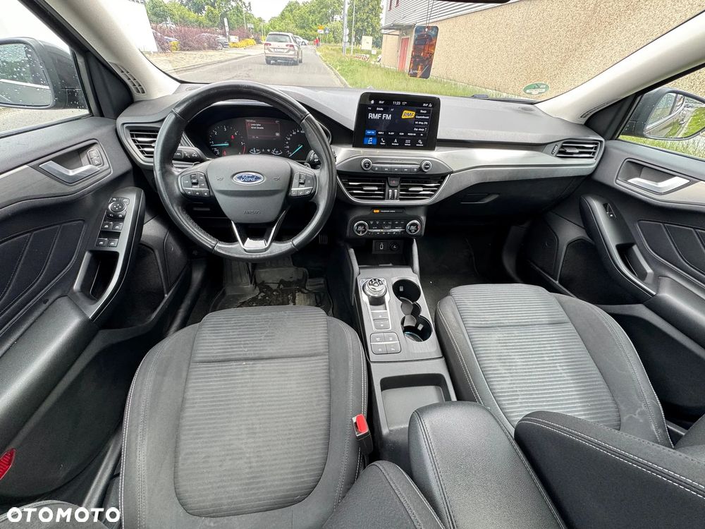 Ford Focus Turnier 1.5 EcoBlue Start-Stopp-System TITANIUM - 7