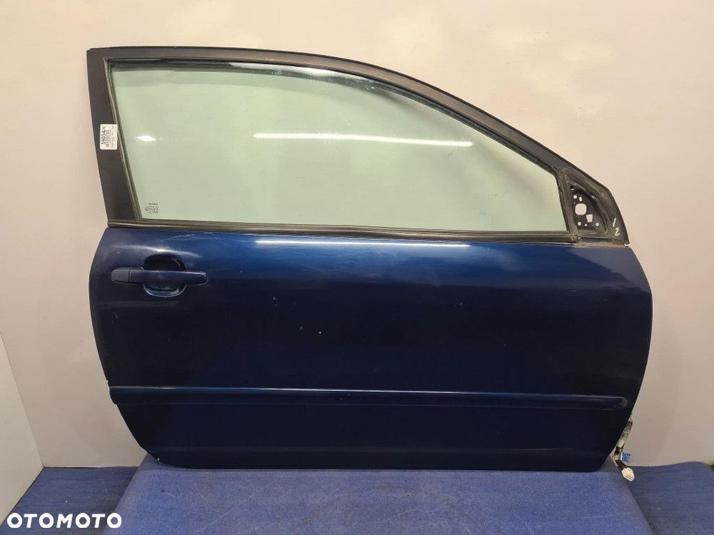 TOYOTA COROLLA E12 3D DRZWI PRZÓD PRAWE  8P4 - 1