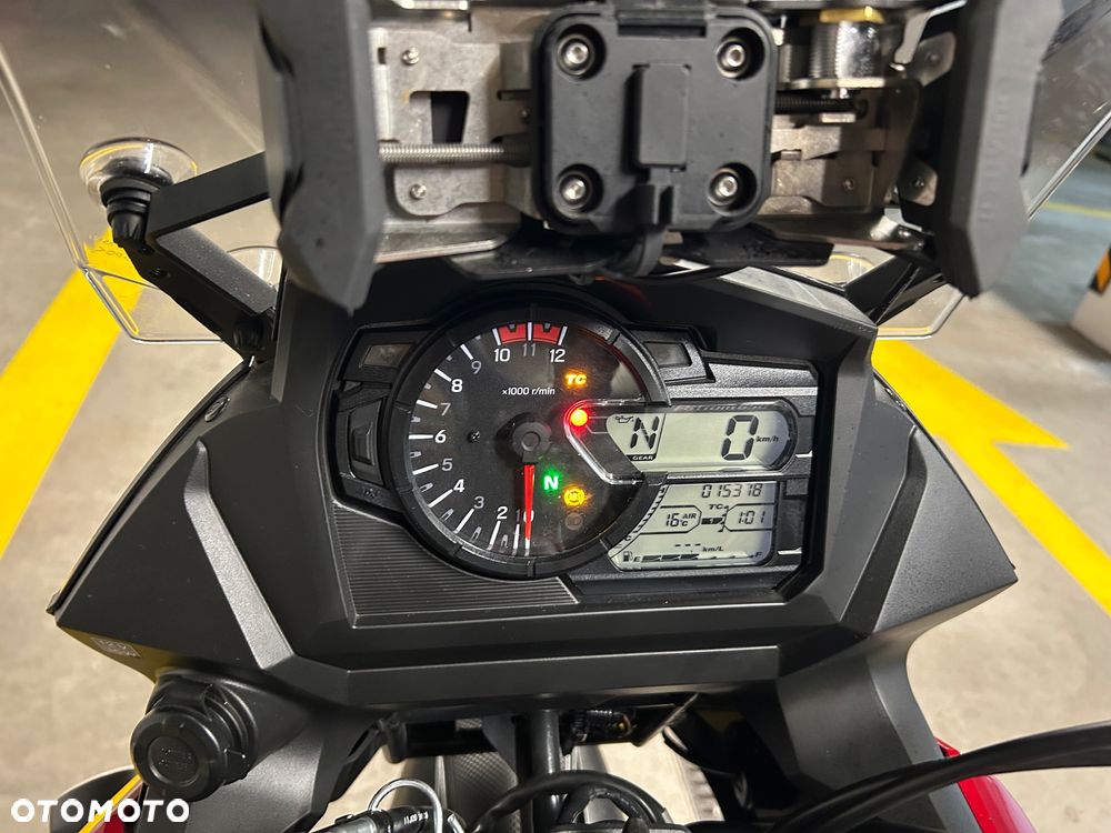 Suzuki V-STROM - 6