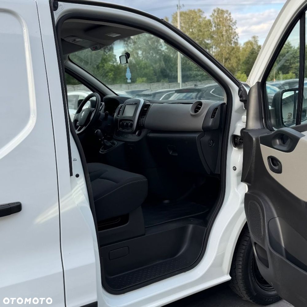 Renault Trafic - 14