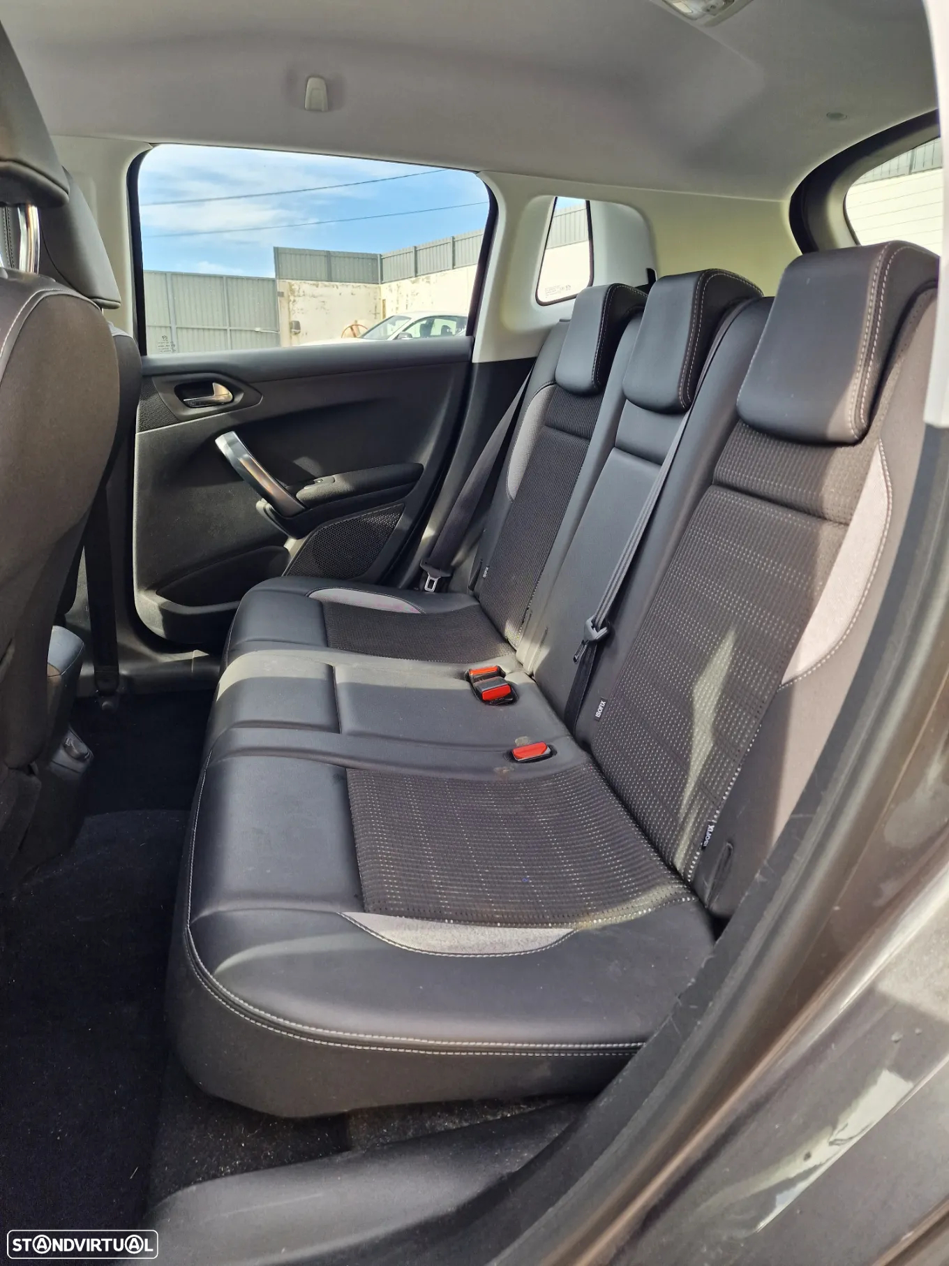 Peugeot 2008 PureTech 110 Stop&Start Allure - 9