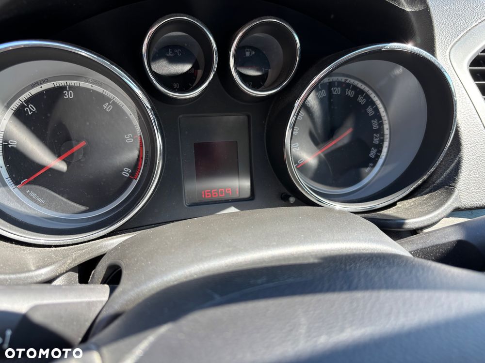 Opel Insignia - 5