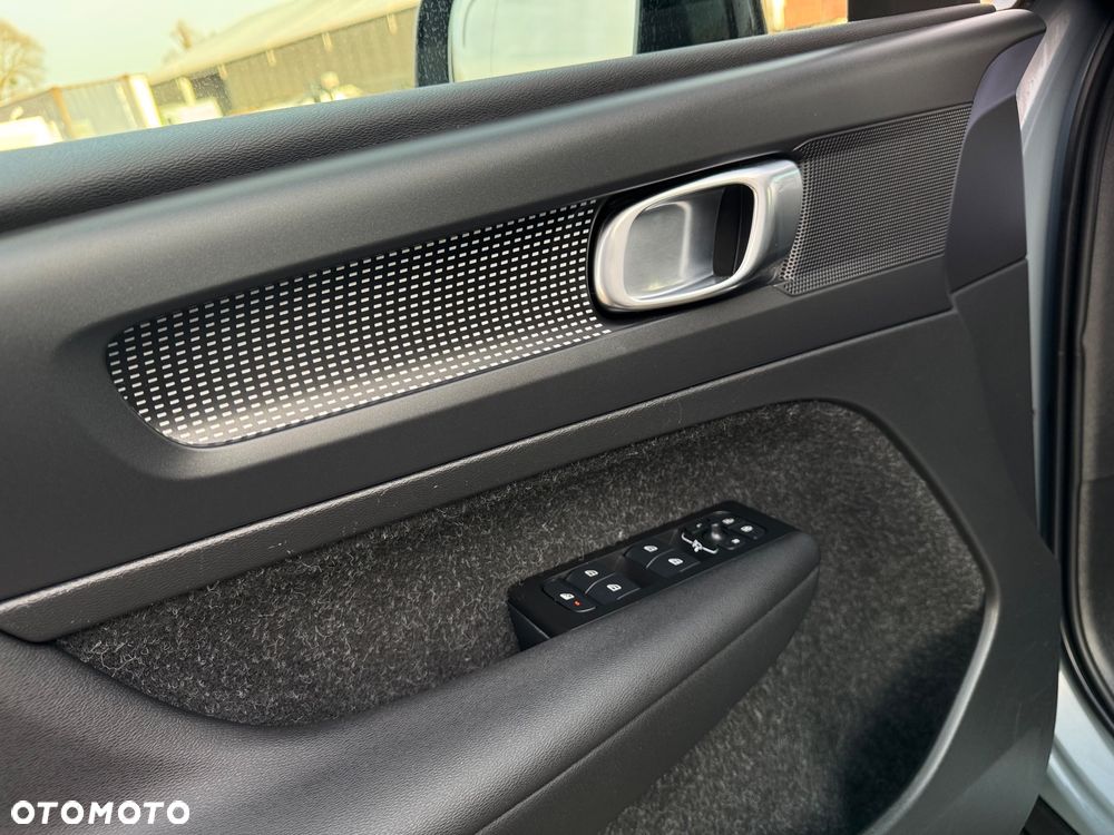 Volvo XC 40 B4 B Geartronic RDesign - 21