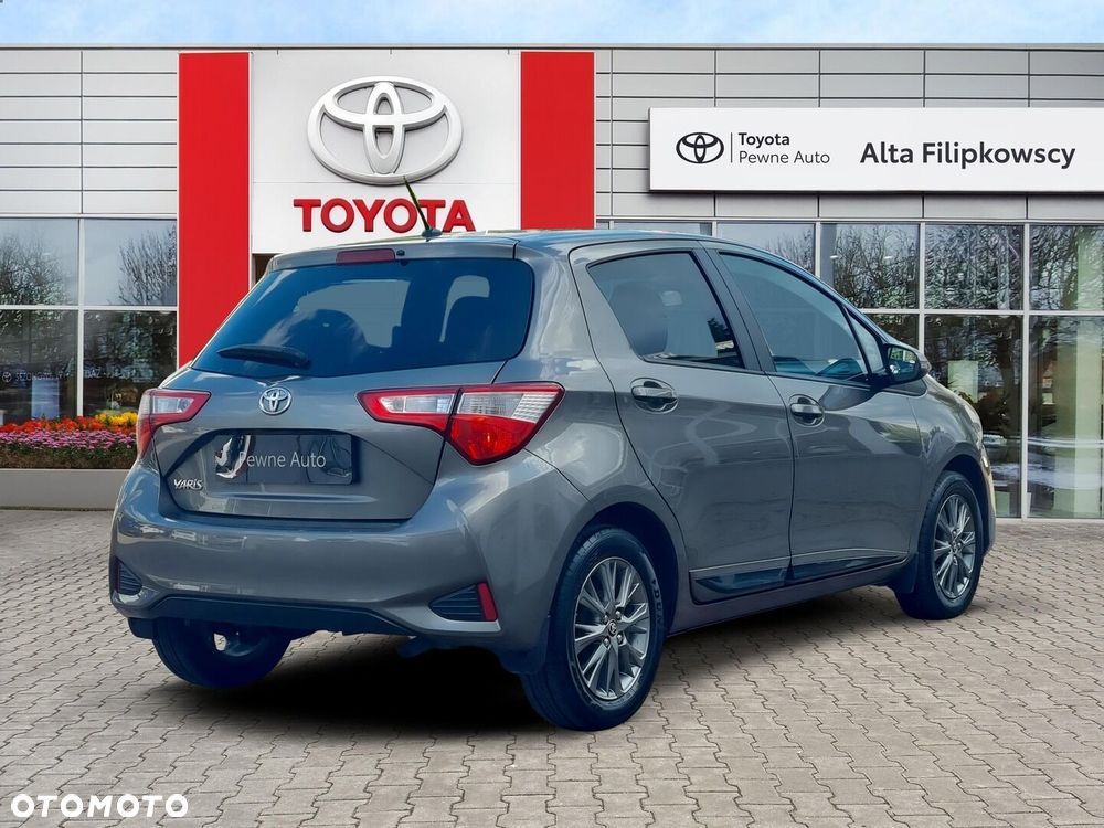 Toyota Yaris - 4