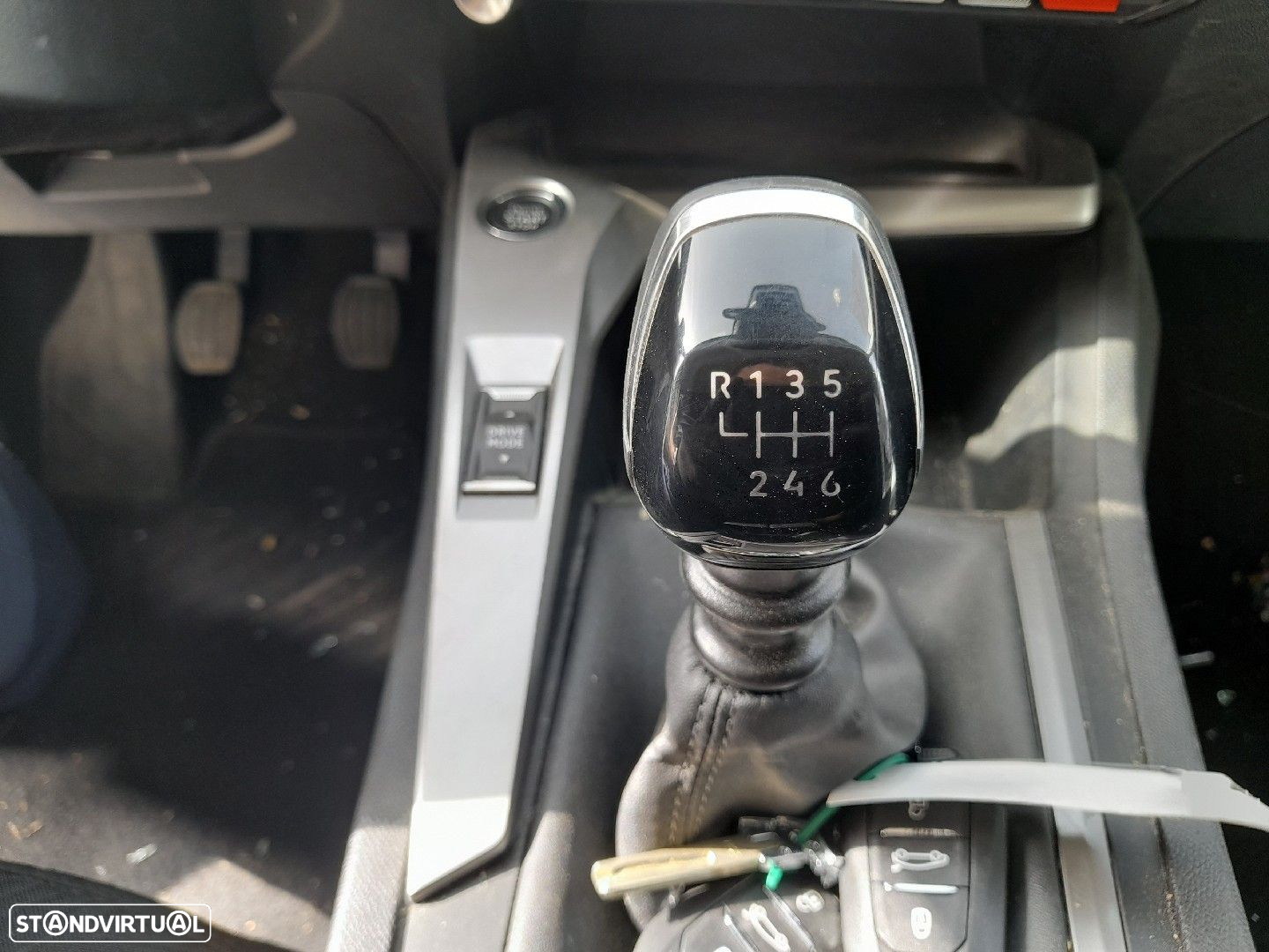 Para peças PEUGEOT 308 III - 15