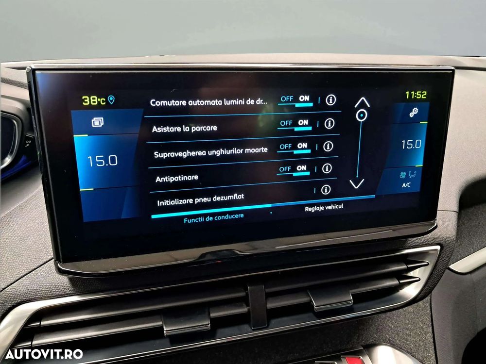 Peugeot 3008 PHEV 300 EAT8 4X4 Allure Pack - 22