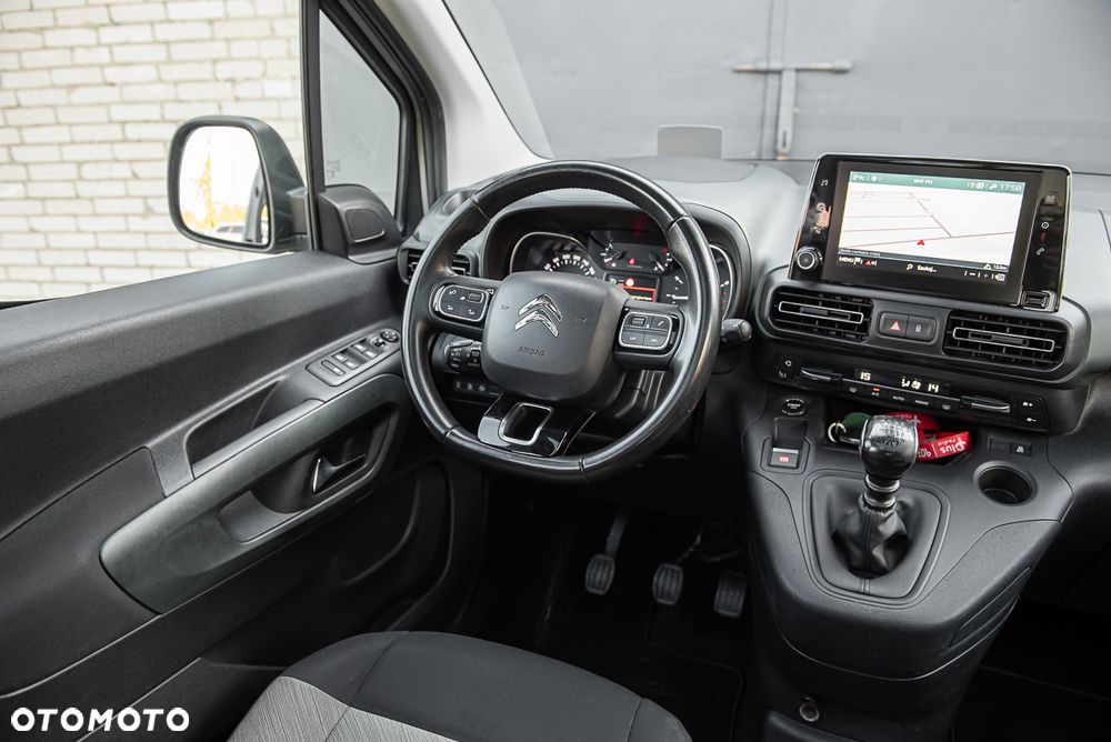 Citroën Berlingo XL BlueHDi 130 PLUS - 17