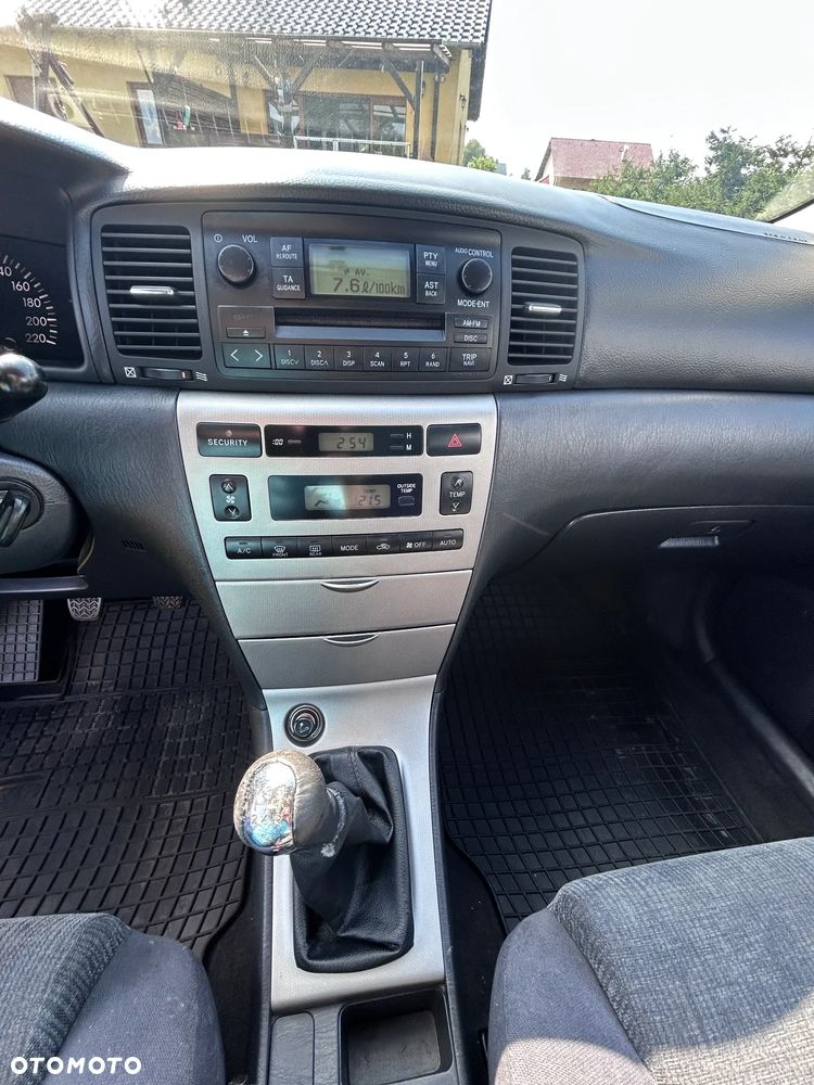 Toyota Corolla 1.4 VVT-i Base - 6