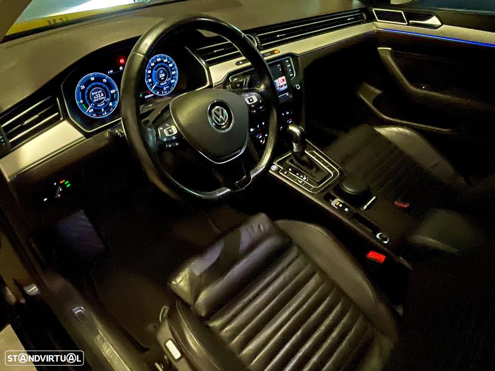 Volkswagen Passat Variant 2016 photo 2