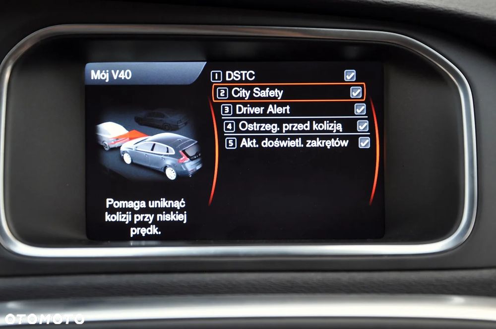 Volvo V40 Cross Country - 31