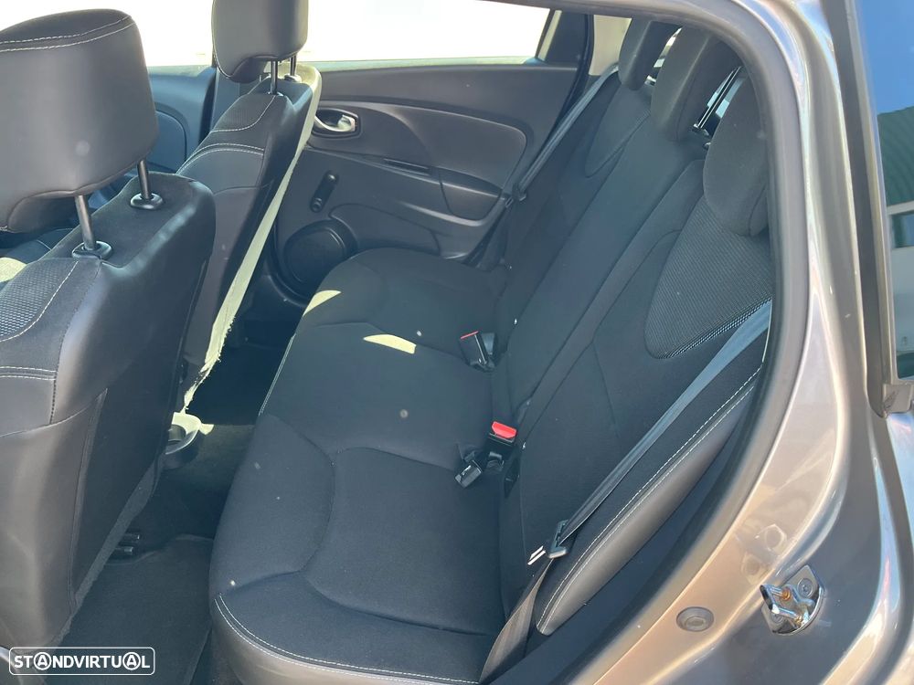 Renault Clio Sport Tourer 1.5 dCi Dynamique S - 11