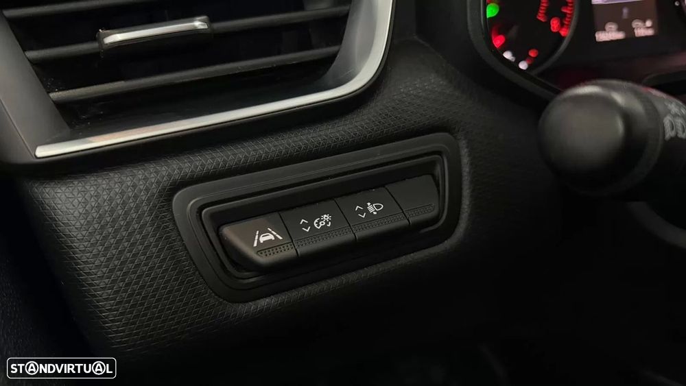 Renault Clio 1.0 TCe Intens - 26