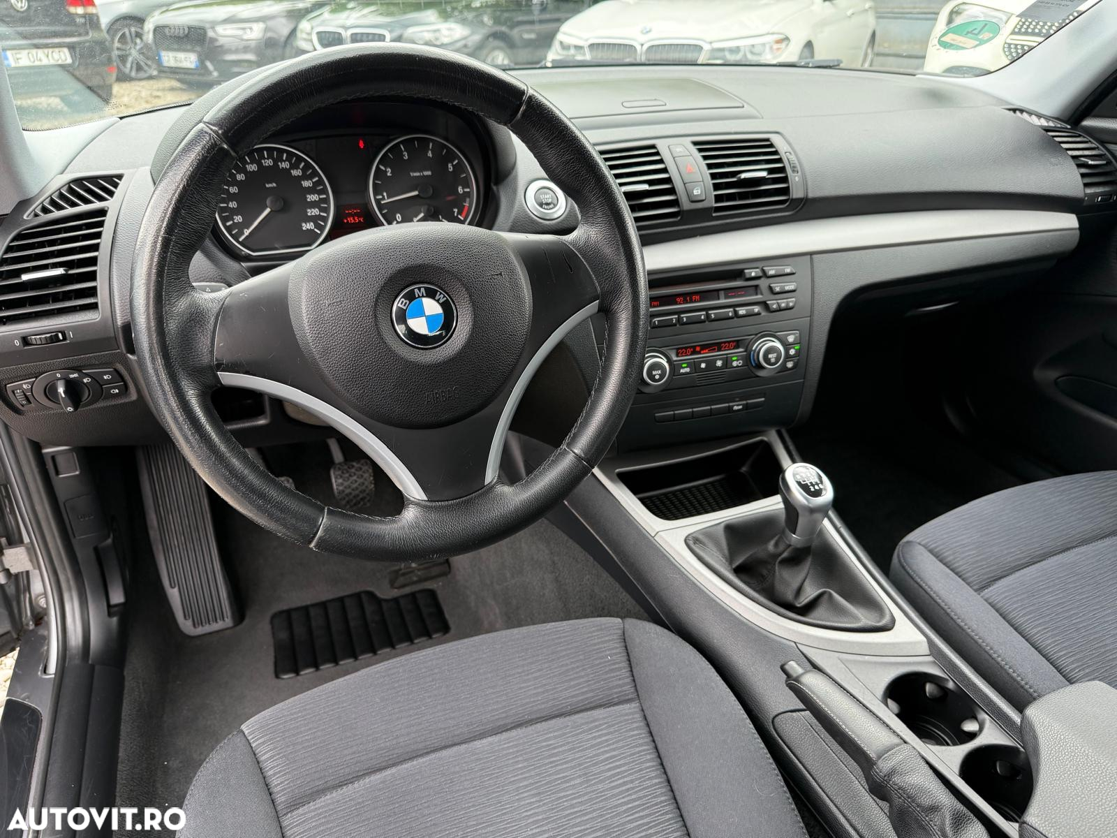 BMW Seria 1 116i - 16