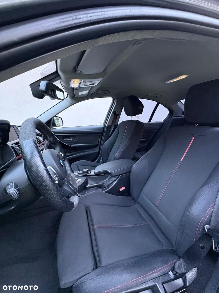 BMW Seria 3 318d Sport Line - 23
