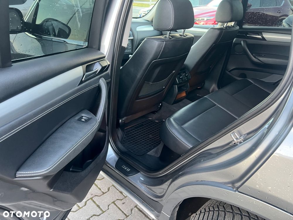 BMW X3 xDrive20d - 14