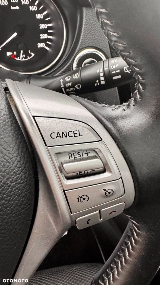 Nissan Qashqai 1.2 DIG-T N-Connecta - 23