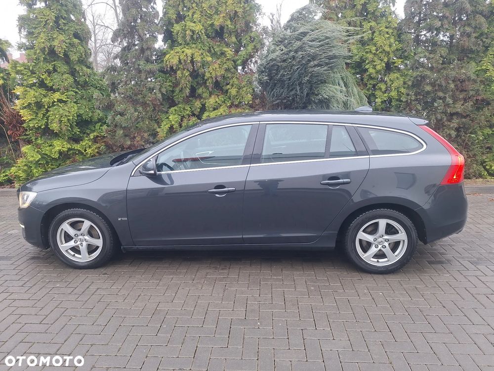 Volvo V60 D4 Edition - 4