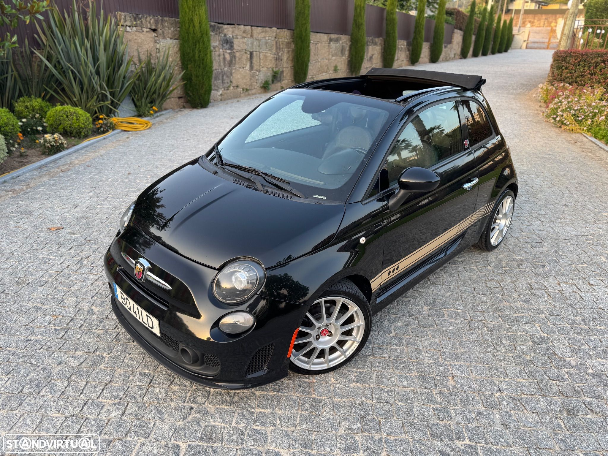 Abarth 500C 1.4 T-Jet Competizione - 1