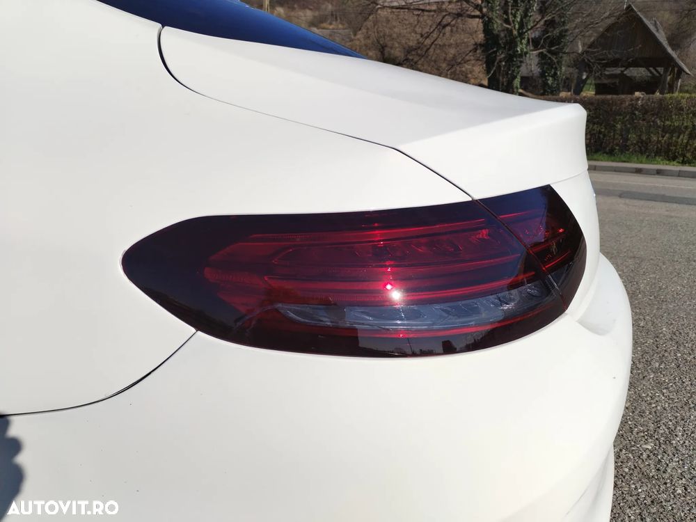 Mercedes-Benz C 180 Coupe 7G-TRONIC AMG Line - 21